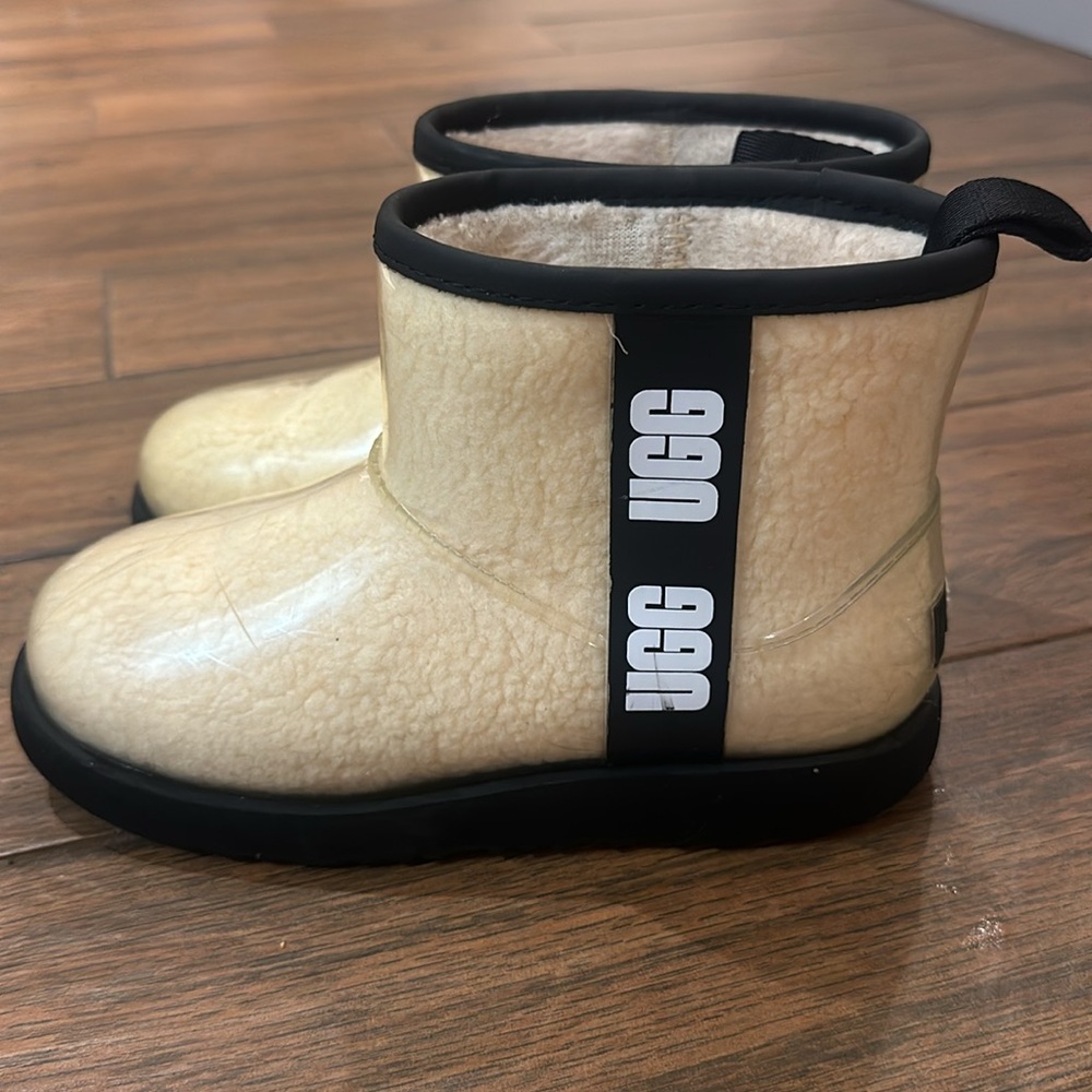 Ugg Classic Clear Mini II boots